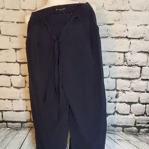 Trafaluc Collection Capri Pants